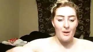 ناتاليا نيكس تُضبط وهي تلعب بثدييها الكبيرين بينما يراقبها لص