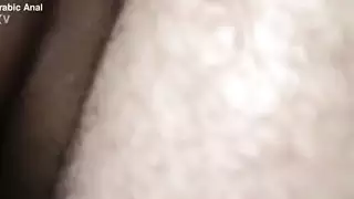 تبادل عربي هاوٍ: فرج زوجتي يتمدد بقضيبين