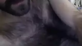 أبوي ملتحي وعاهرة شقراء في مشهد إكس إكس إكس مكتبي ساخن