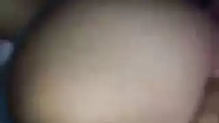 فتاة يمنية تأخذ قضيبين