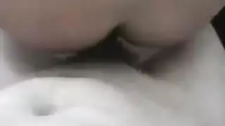 مص عميق ثم وضعية الكلب الشديدة – أنين ممثلة بورن