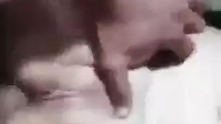 كلب ينج امرأ